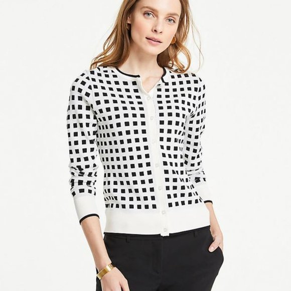 NWT Ann Taylor Shadowed Square Ann Cardigan M - Picture 1 of 4